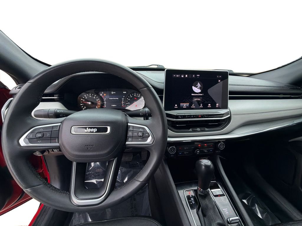 Used 2023 Redline Pearlcoat Jeep Limited image 20
