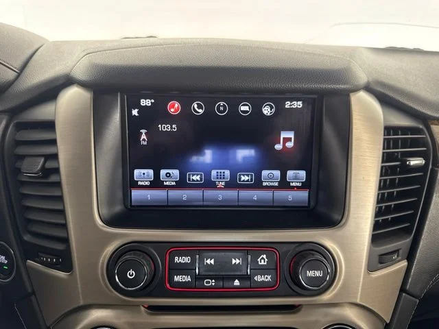 Used 2016 Beige GMC Denali image 17