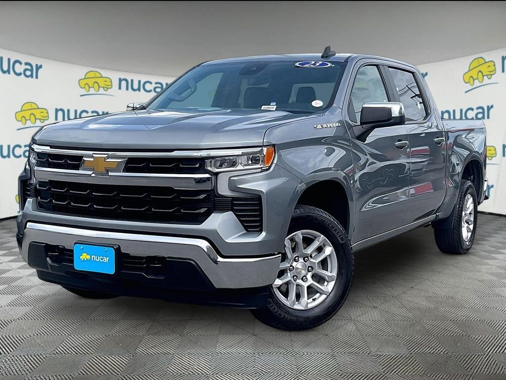 Used 2023 Gray Chevrolet LT image 3