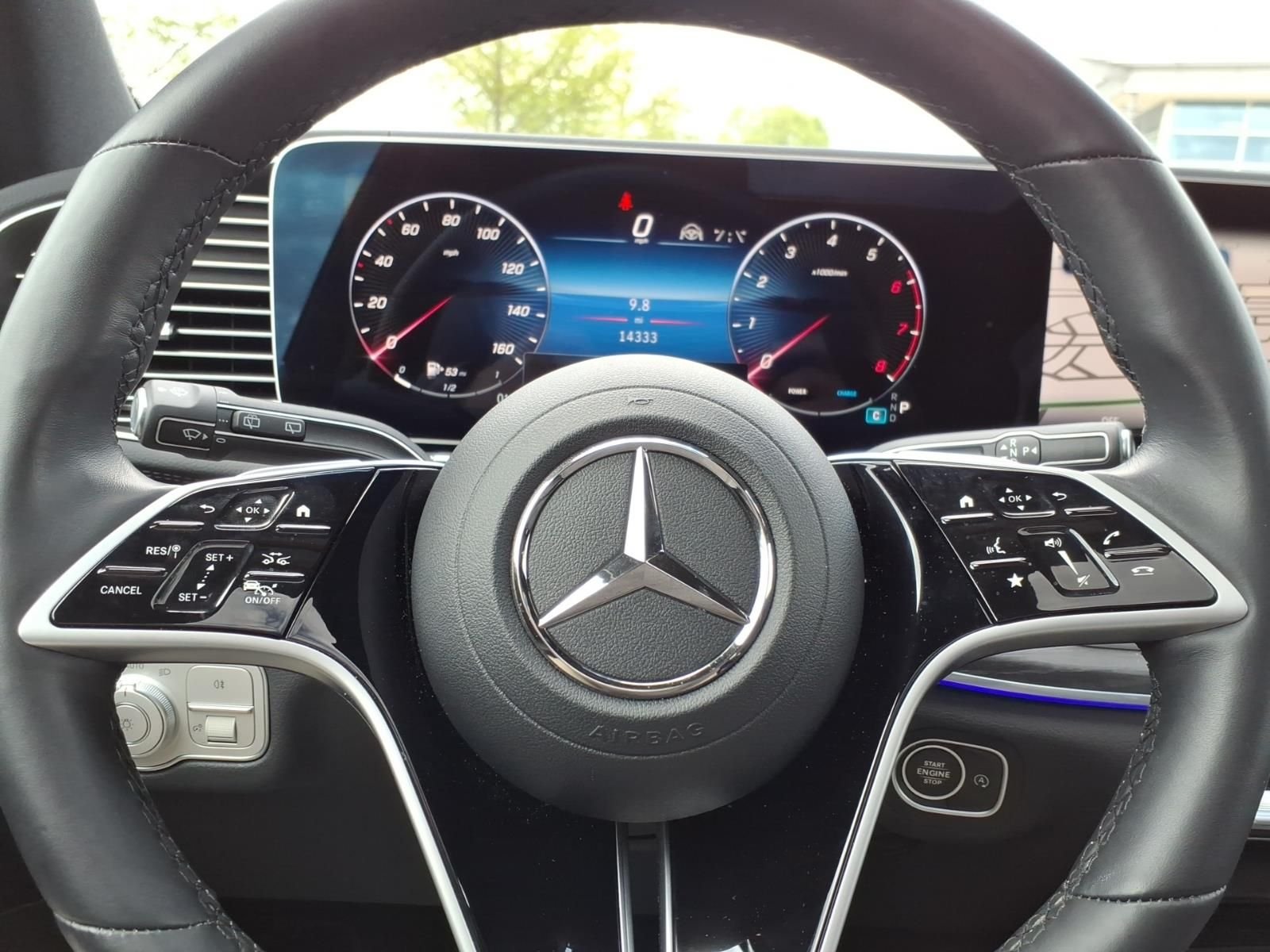Certified Used 2025  Mercedes-Benz GLS 450 image 24