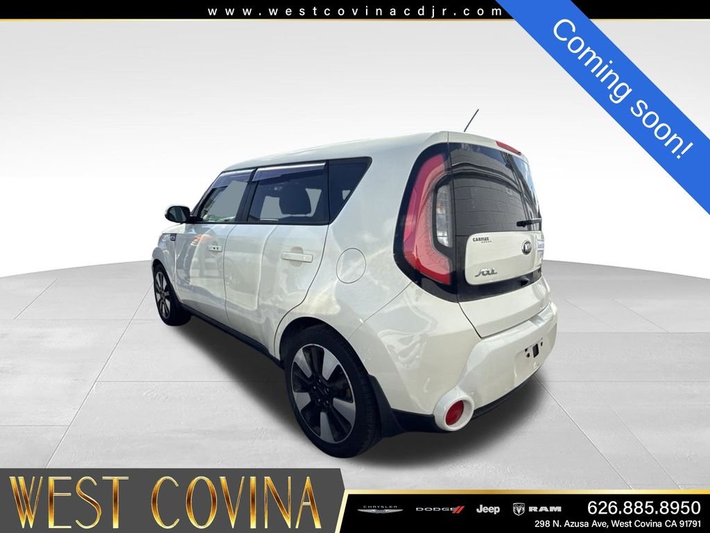 Used 2015 White Kia Exclaim image 5