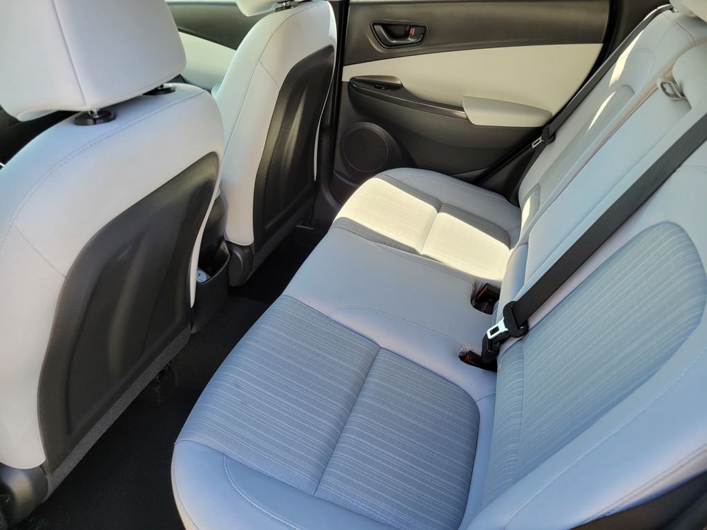 Used 2023 Black Hyundai SEL image 11