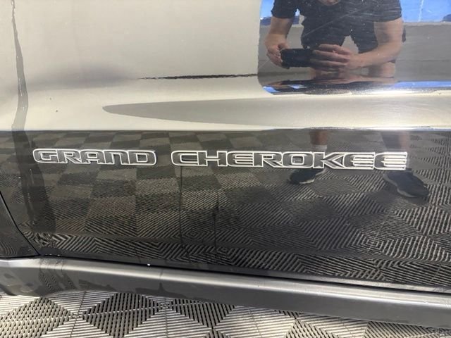 Certified Used 2017 Black Jeep Limited image 11