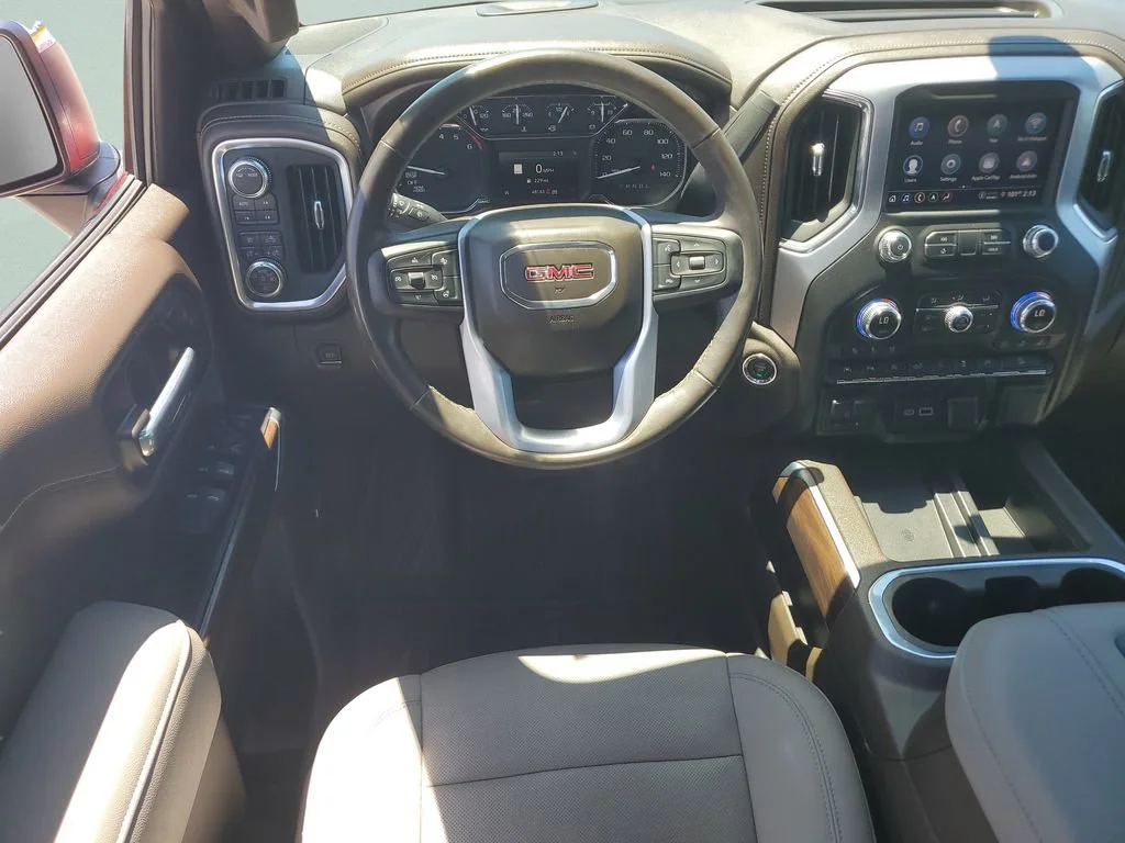 Used 2021 CAYENNE RED TINTCOAT GMC SLT image 12
