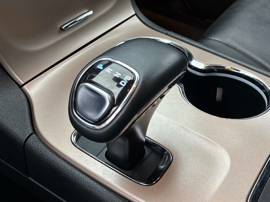 Used 2014 Black Jeep Limited image 29