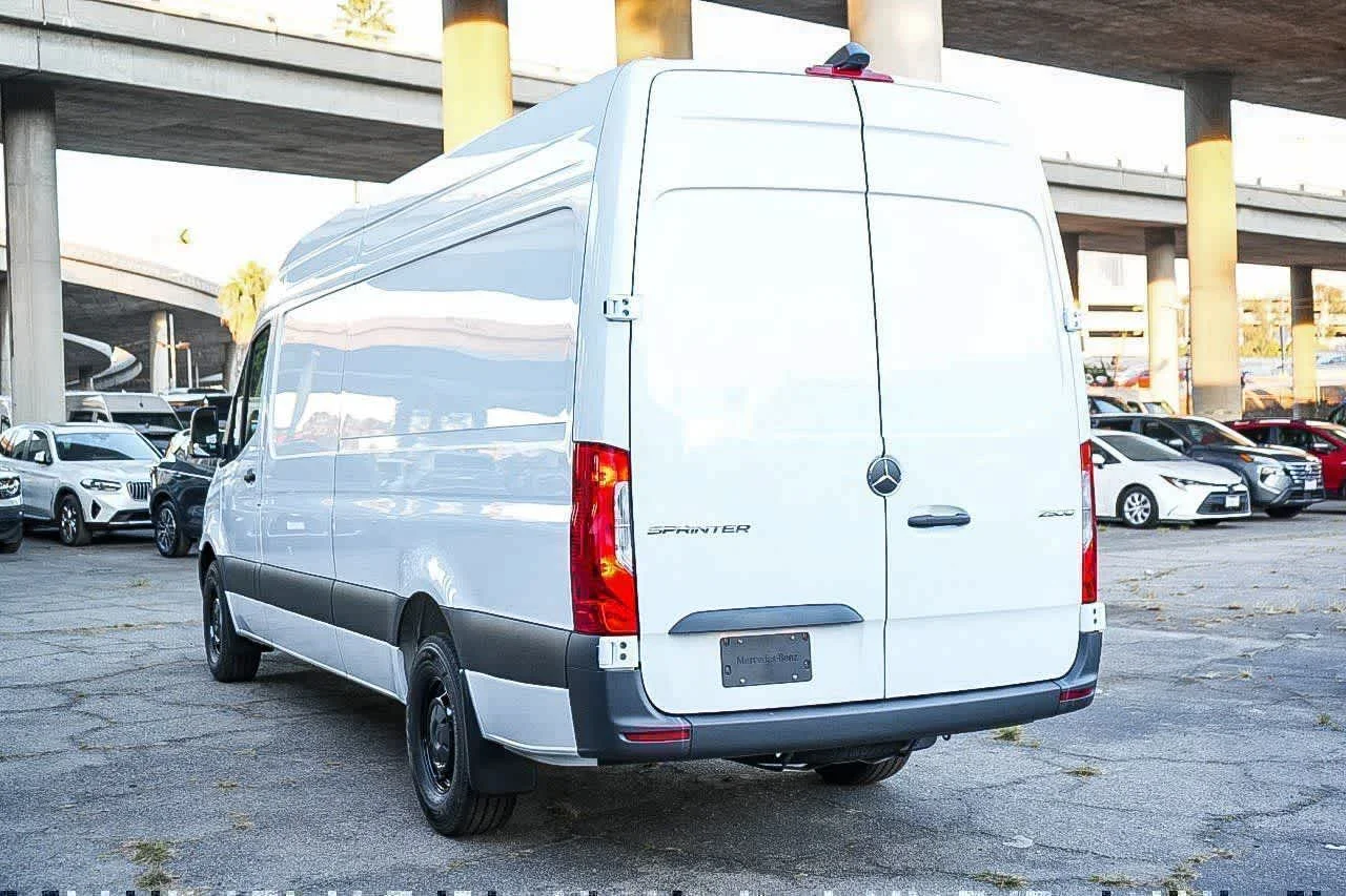 New 2026 Arctic White Mercedes-Benz Cargo 170WB High Roof RWD 2.0L I4 Diesel Turbo SO image 8
