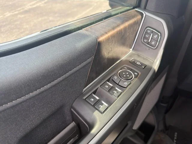 New 2026 Star White Metallic Tri-Coat Ford F-250® Lariat® image 63