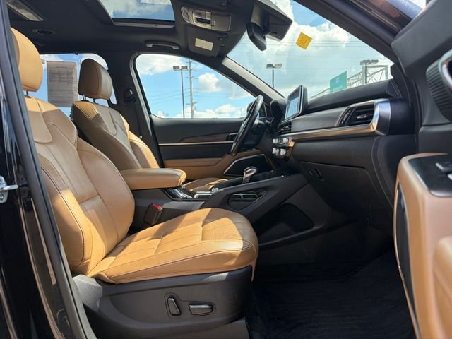 Used 2021 Ebony Black Kia SX image 27