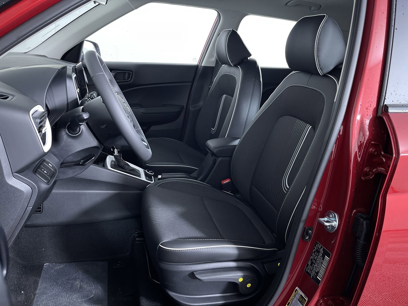 Used 2025 Ultimate Red Hyundai Limited image 23