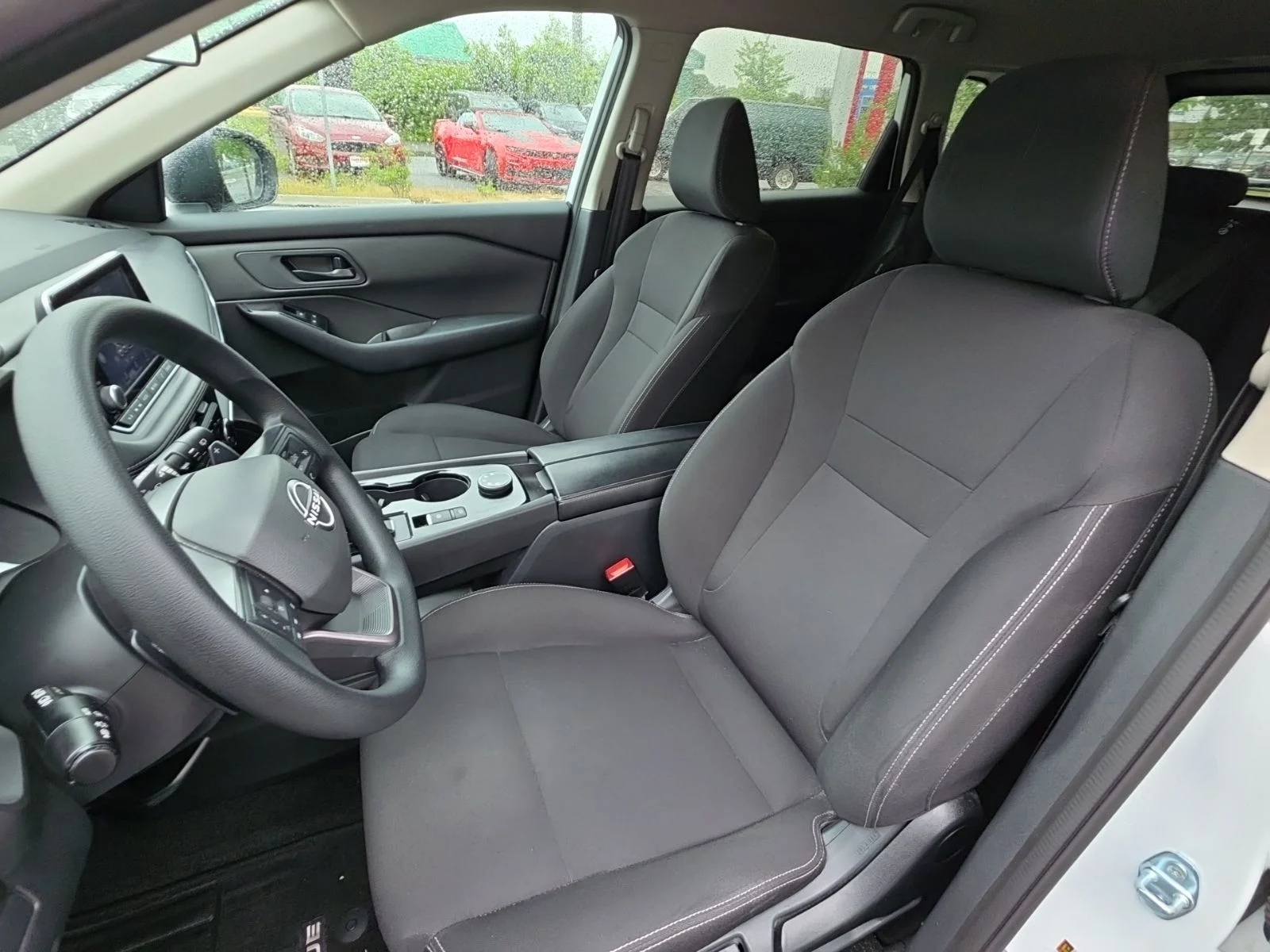 Used 2025 White Nissan S image 31