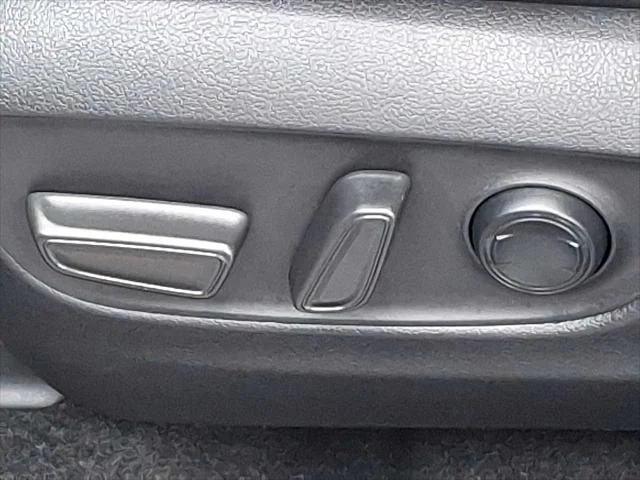 2023 Toyota RAV4 XSE - Photo 26