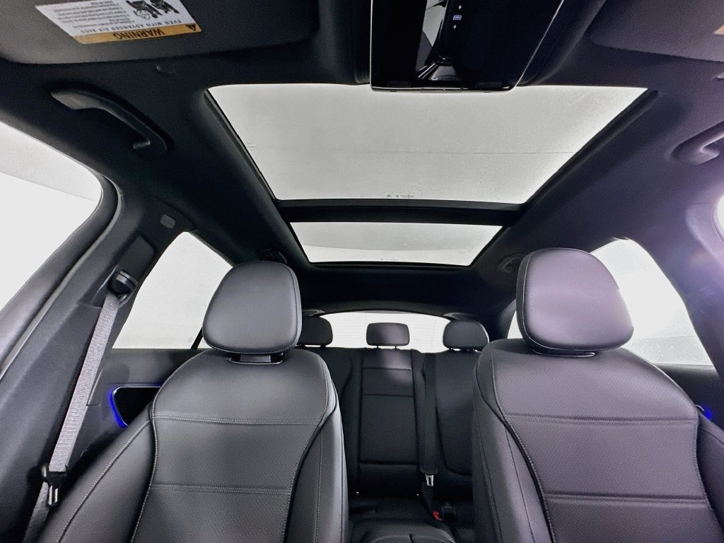 New 2027 Blue Mercedes-Benz GLC 300 image 22