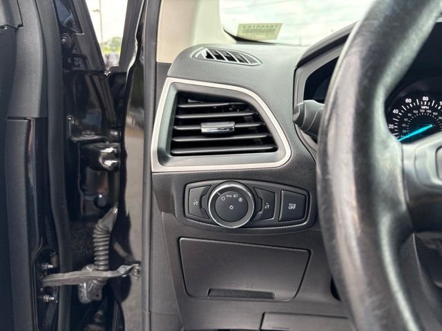 Certified Used 2022 Agate Black Metallic Ford SEL image 16