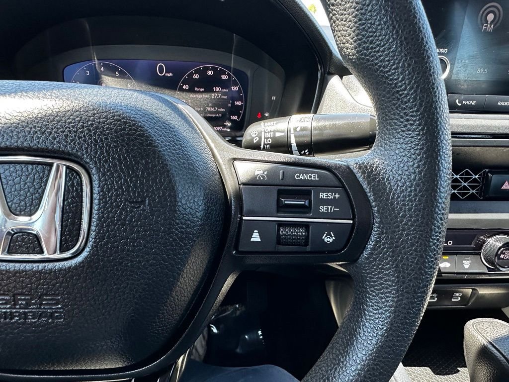 Used 2024  Honda LX image 30