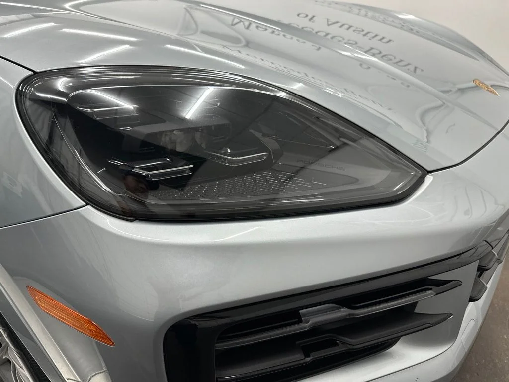 Used 2024  Porsche Base image 10