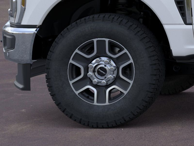 New 2026 Star White Metallic Tri-Coat Ford F-250® Lariat® image 32
