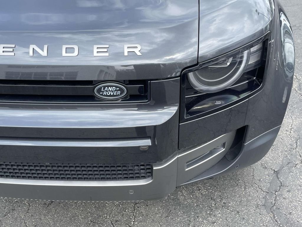 2026 Land Rover Defender S - Photo 7