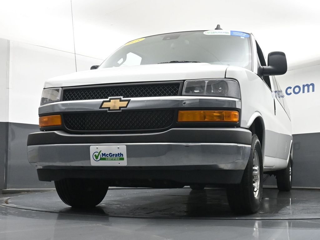 Used 2025 White Chevrolet LT image 7