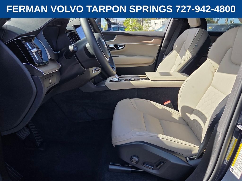 2026 Volvo XC90 Plus - Photo 13