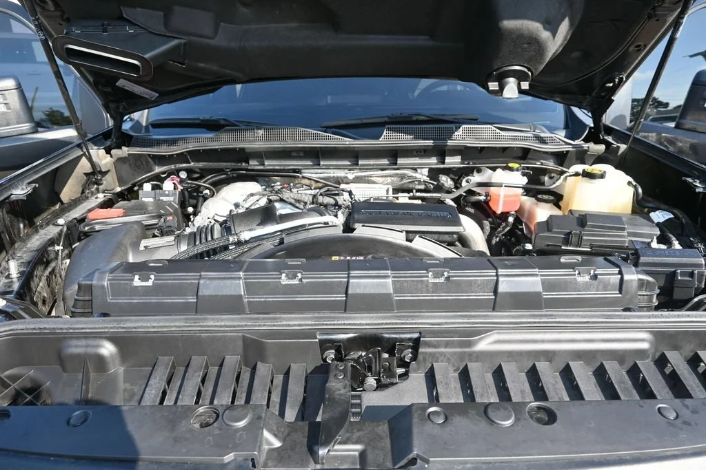 Used 2023 Black Chevrolet LT image 13