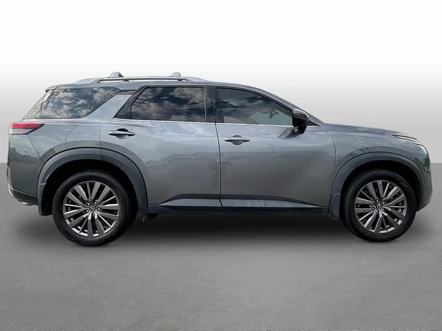 Used 2024 Gray Nissan SL image 8