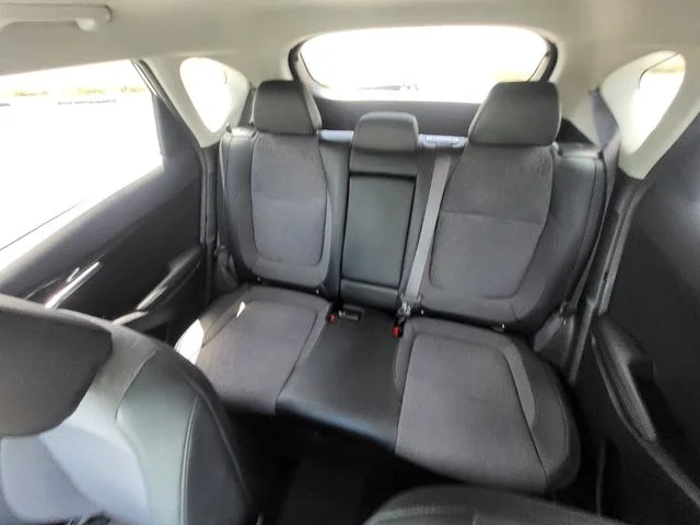 Used 2024 White Kia S image 11