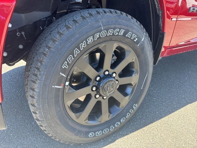 New 2026 Molten Red Pearl-Coat Exterior Paint RAM Laramie image 4