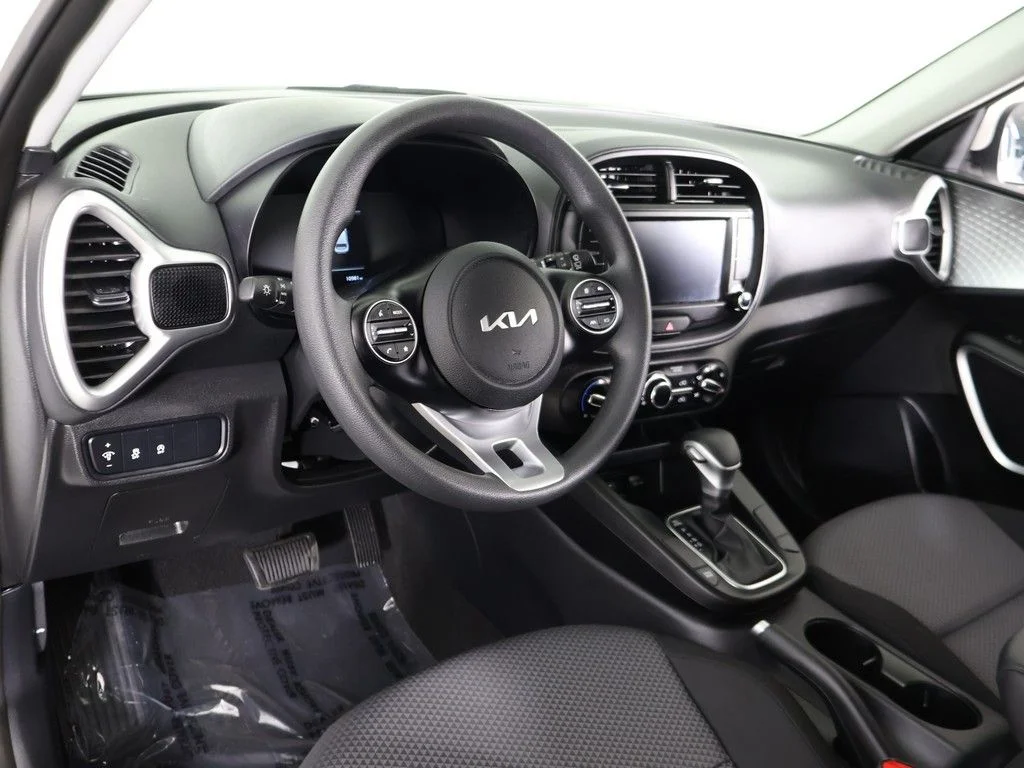 Used 2024 White Kia LX image 25