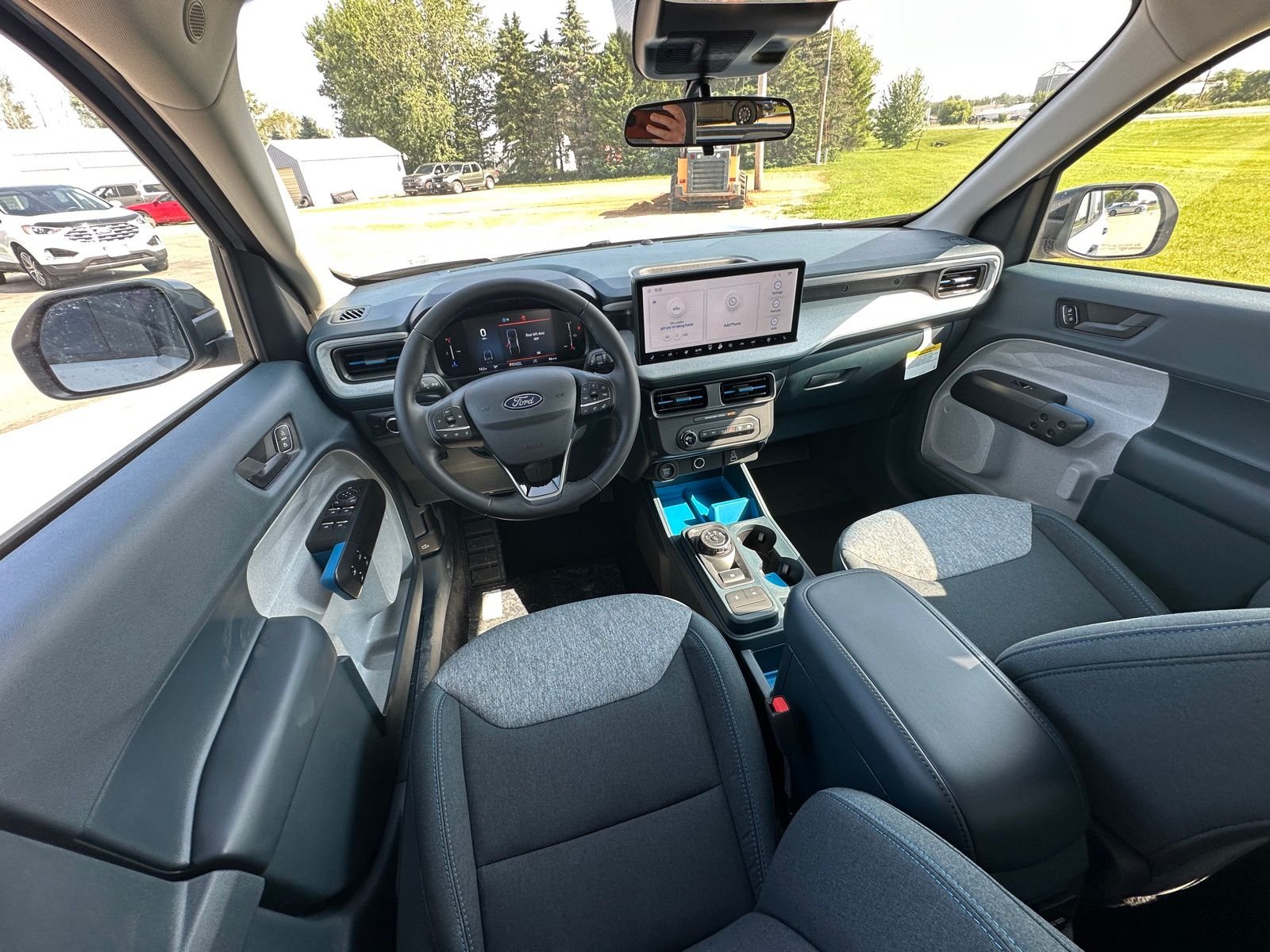 2025 Ford Maverick XLT - Photo 10