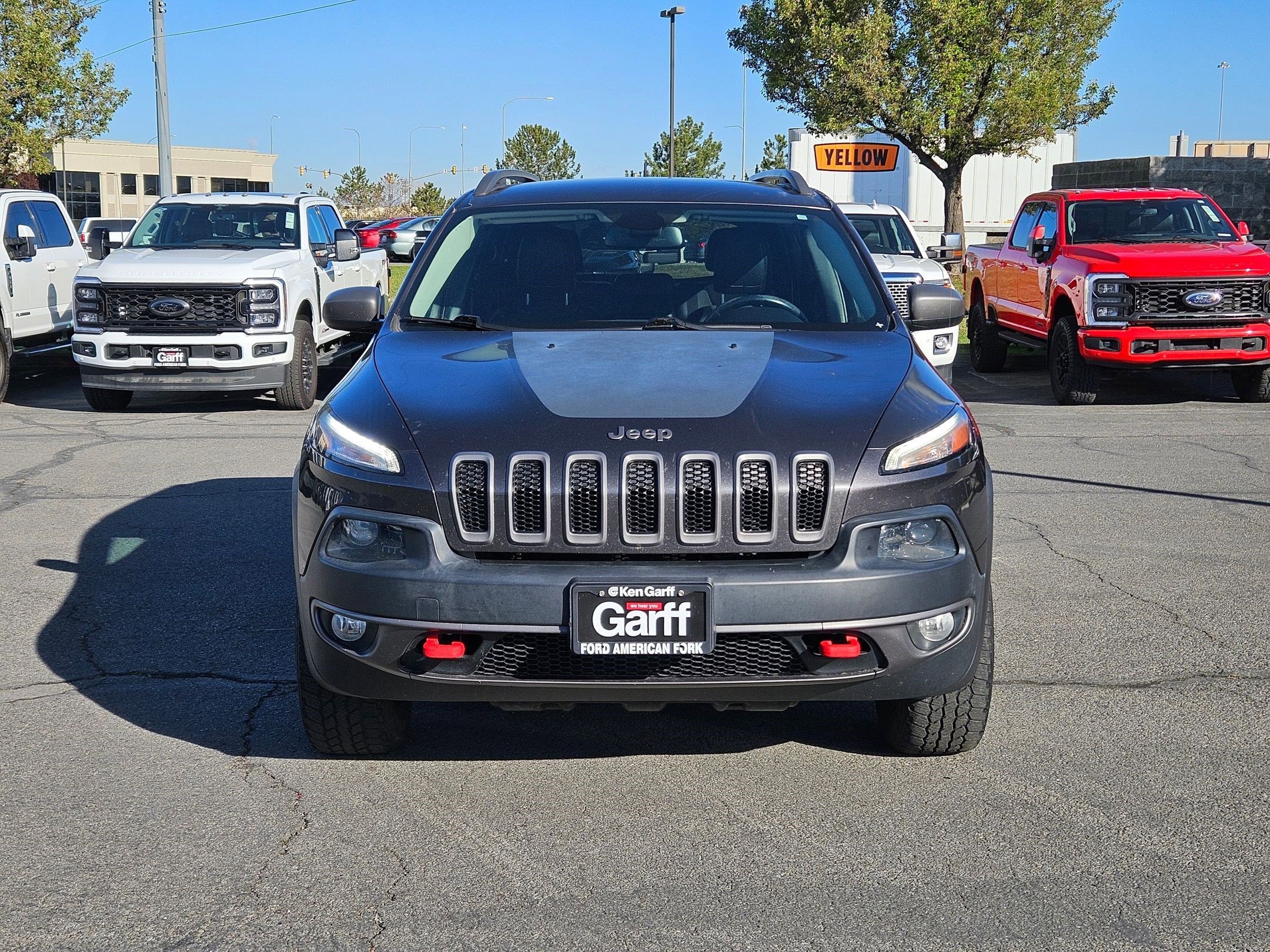 Used 2015 Granite Crystal Clearcoat Metallic Jeep Trailhawk image 9