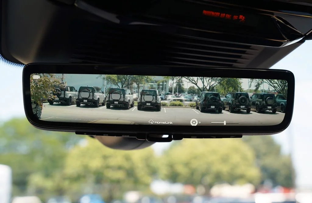New 2026 Carpathian Grey Land Rover SE image 30