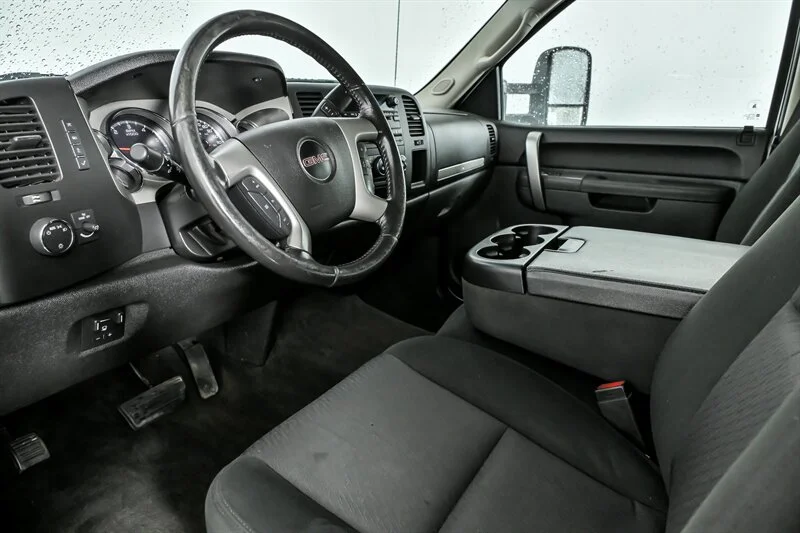 Used 2013 Summit White GMC SLE image 14