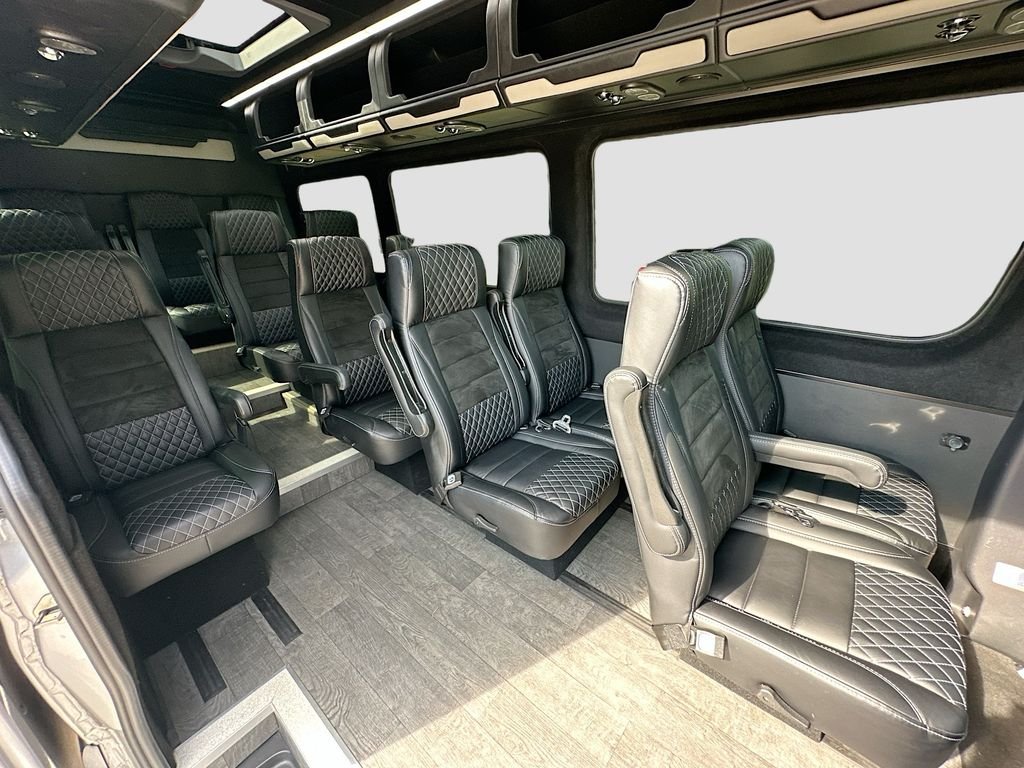 Used 2023  Mercedes-Benz LA West 15 Passenger image 29