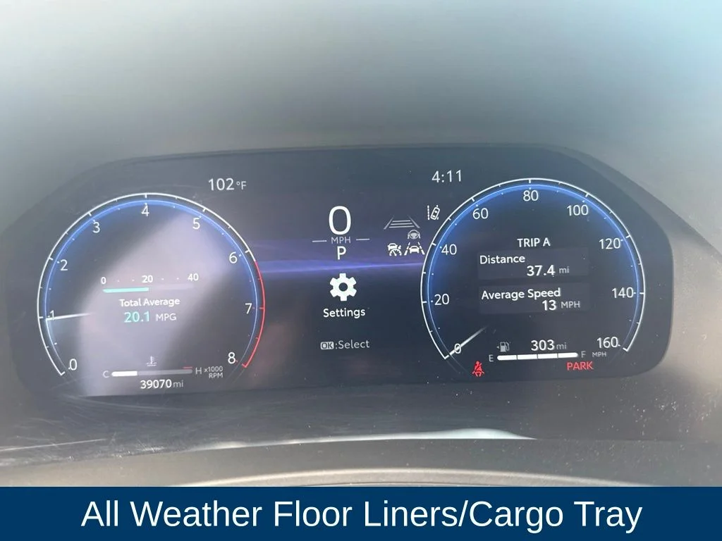 Certified Used 2024 Wind Chill Pearl Toyota Limited image 23