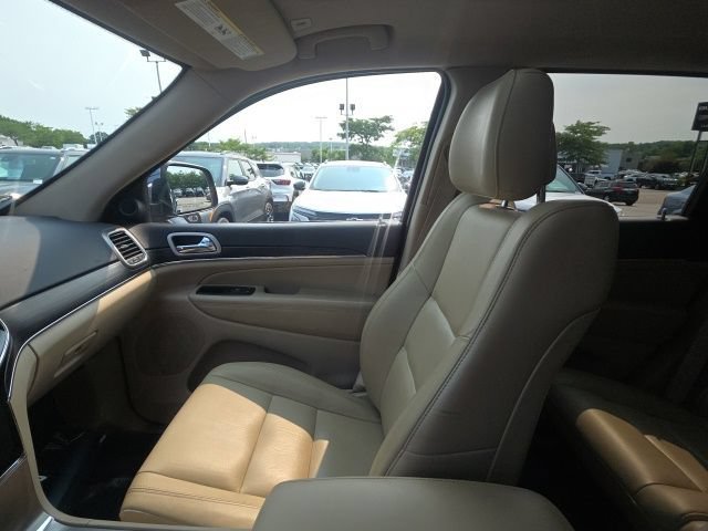 Used 2020 Slate Blue Pearlcoat Jeep Limited image 30