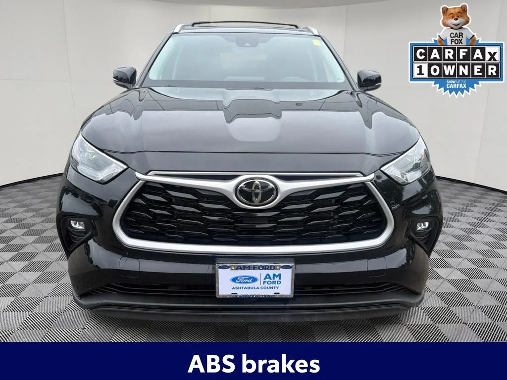 Used 2023 Midnight Black Metallic Toyota XLE image 10