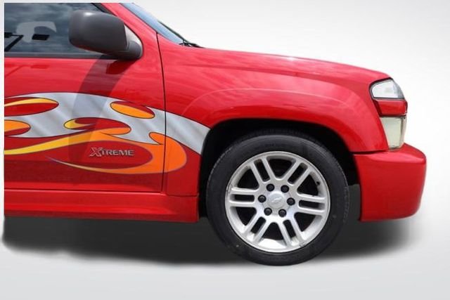 Used 2005 Red Chevrolet LS image 15