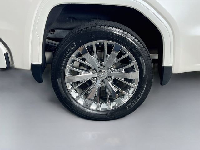 Used 2020 White GMC Denali image 40