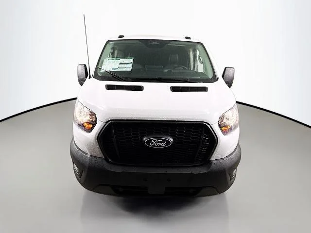 New 2026 Oxford White Ford Cargo Van image 30