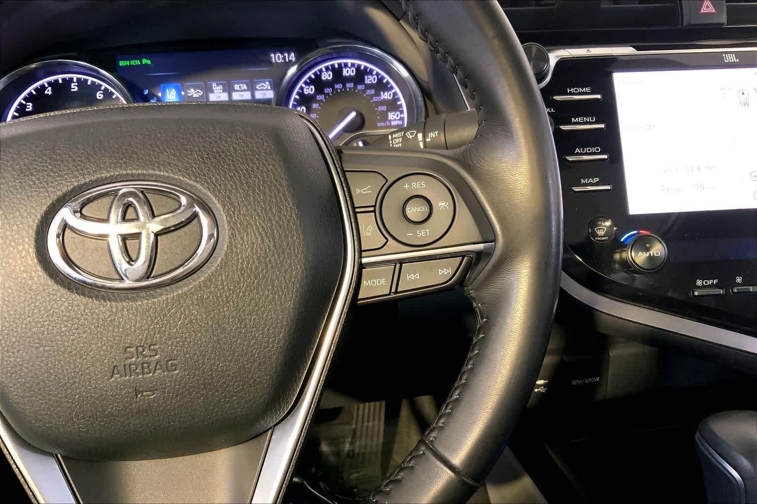 Used 2019 Celestial Silver Metallic Toyota XLE image 25
