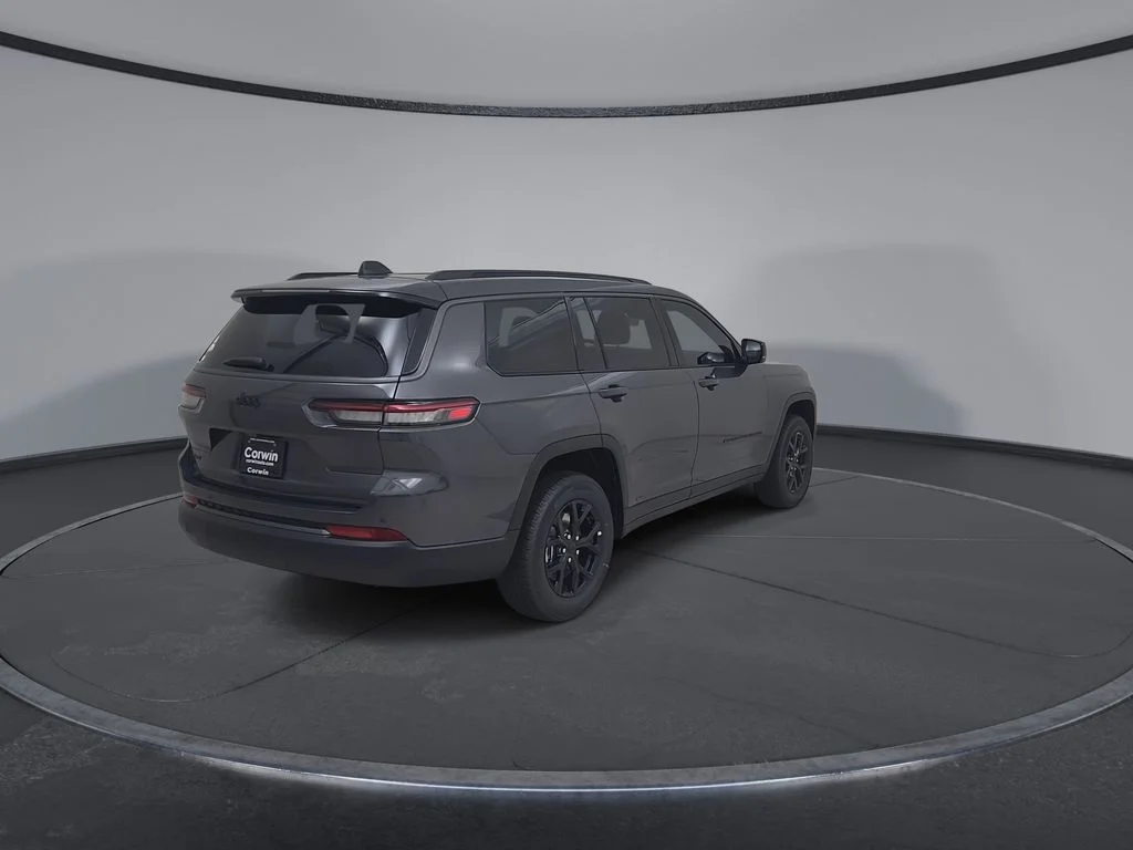 New 2026 Baltic Gray Metallic Clearcoat Jeep Altitude image 14