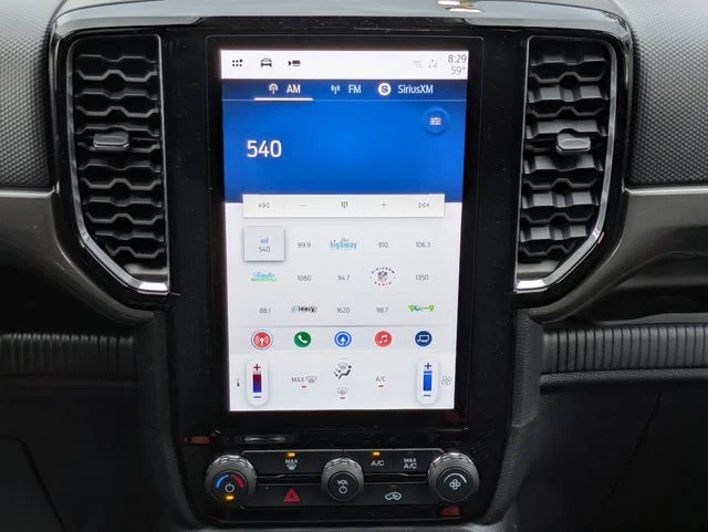 New 2026 Oxford White Ford XLT image 18