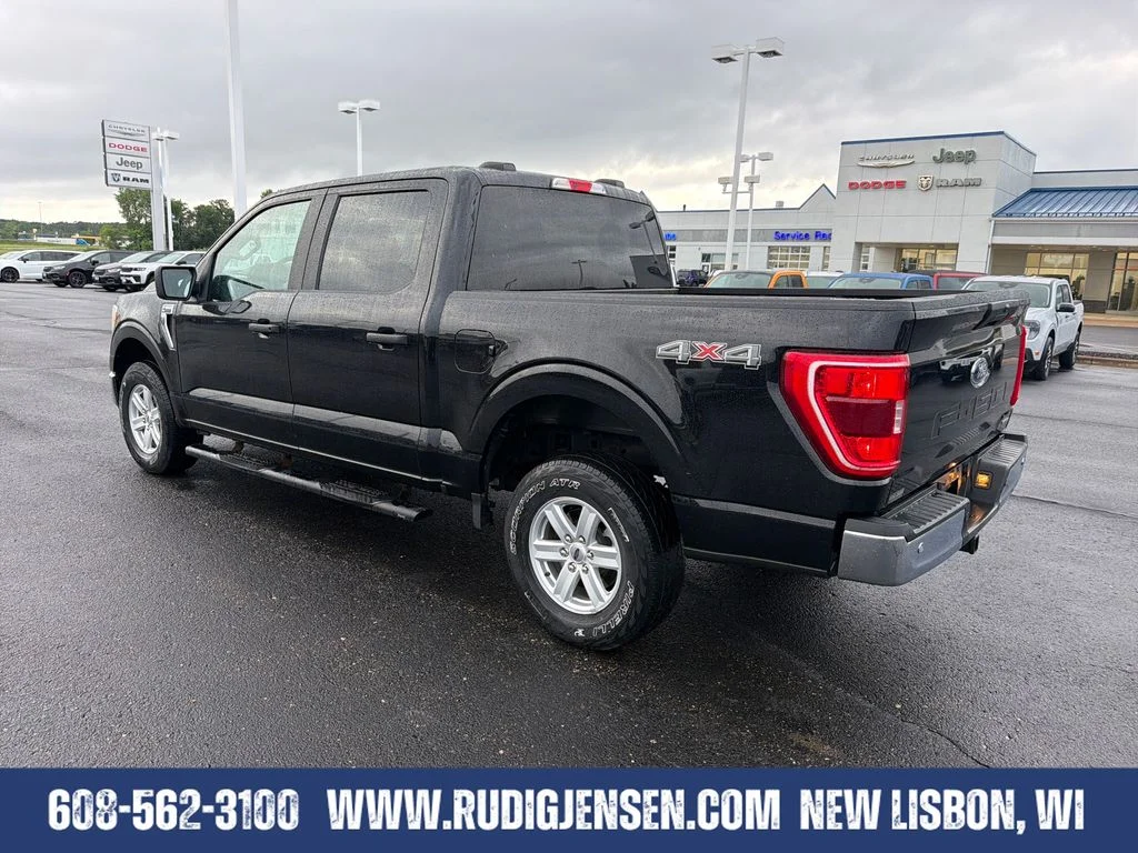 Used 2021 Black Ford XLT image 4