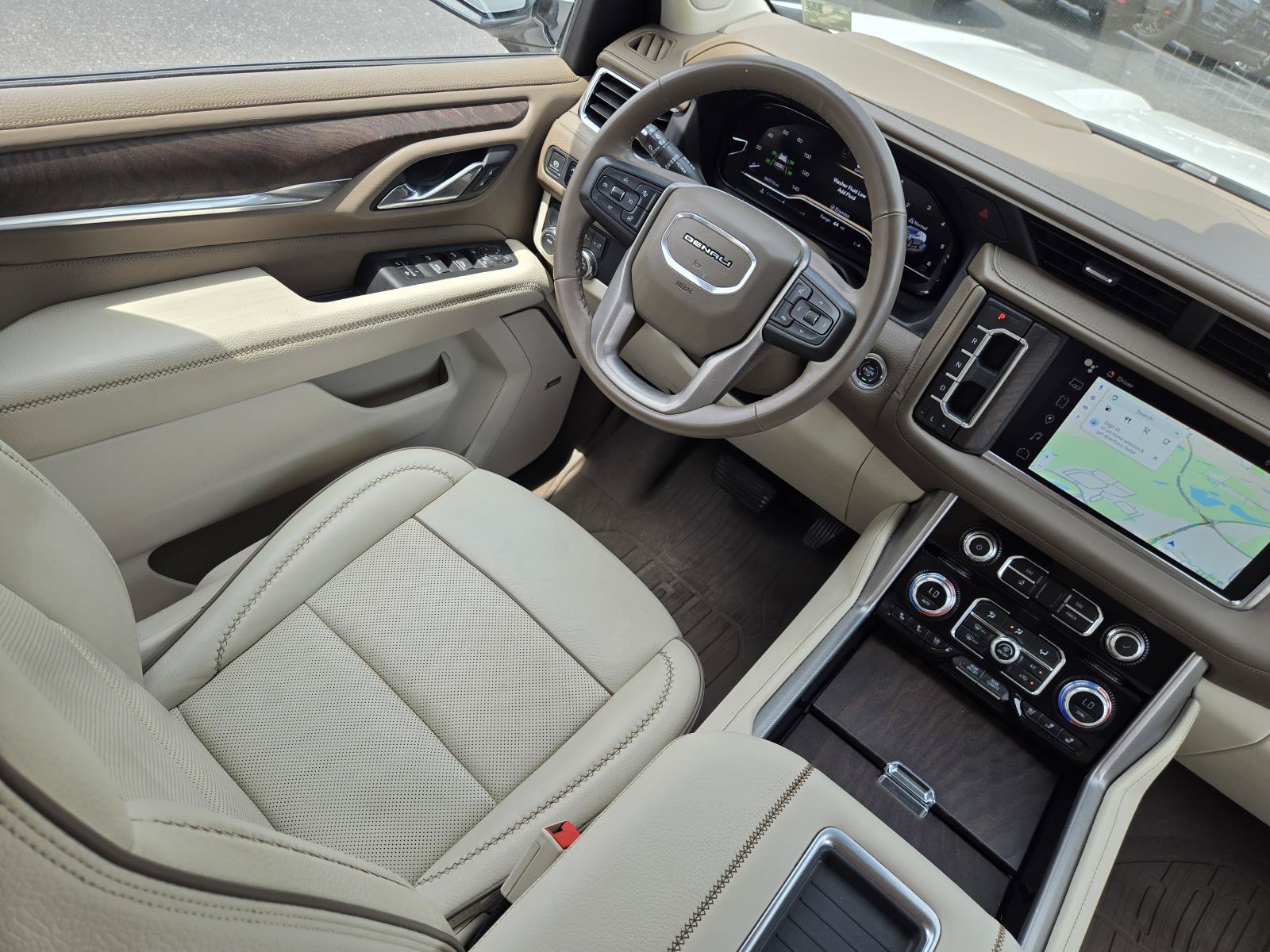 Used 2023 White GMC Denali image 21