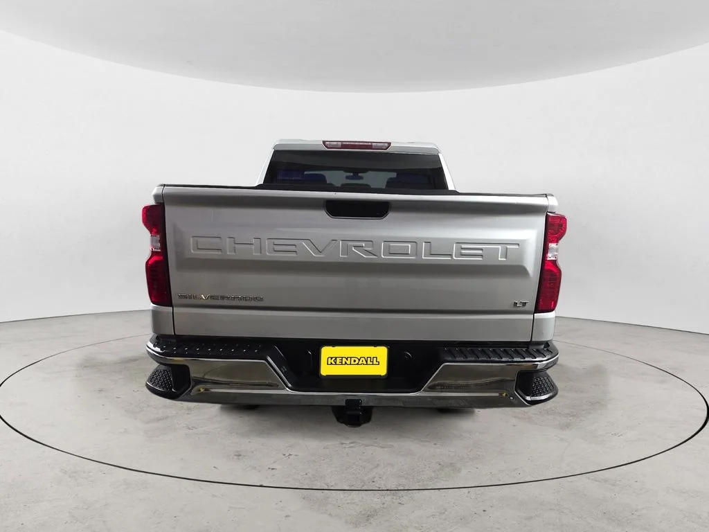 Used 2021 Silver Chevrolet LT image 4