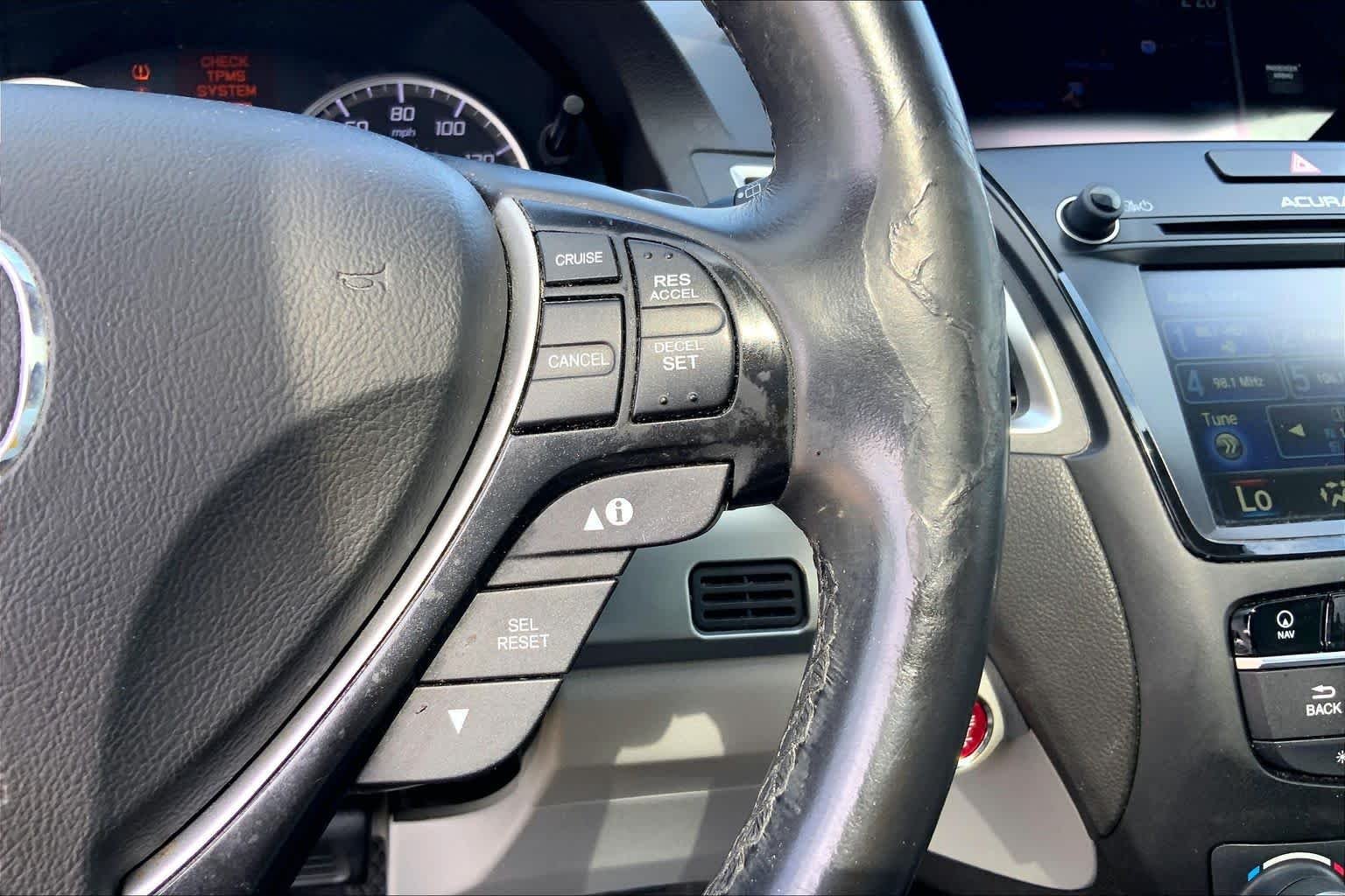 Used 2018 Fathom Blue Pearl Acura w/Technology Pkg image 25