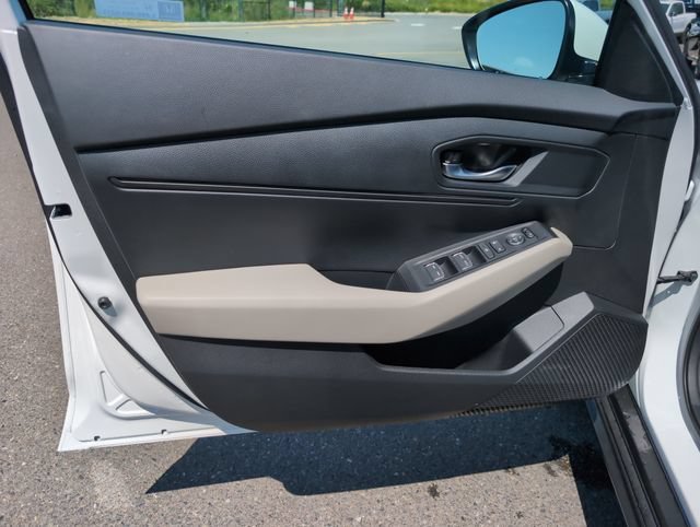 New 2026 Platinum White Pearl Honda LX image 18