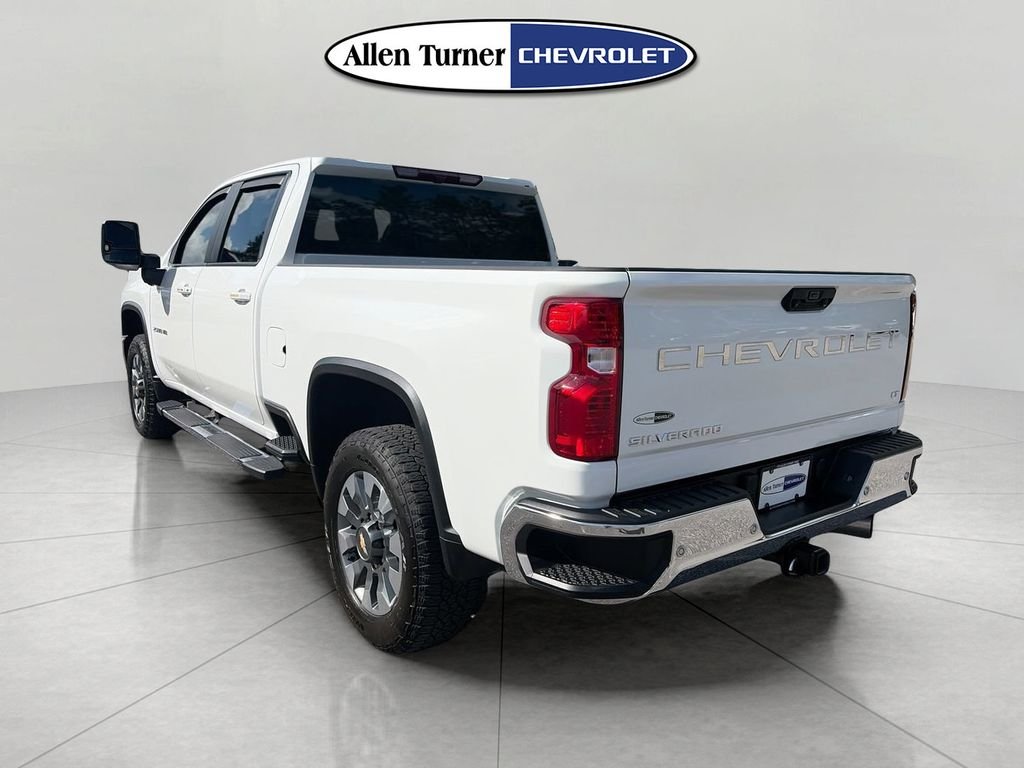 Used 2025 White Chevrolet LT image 7