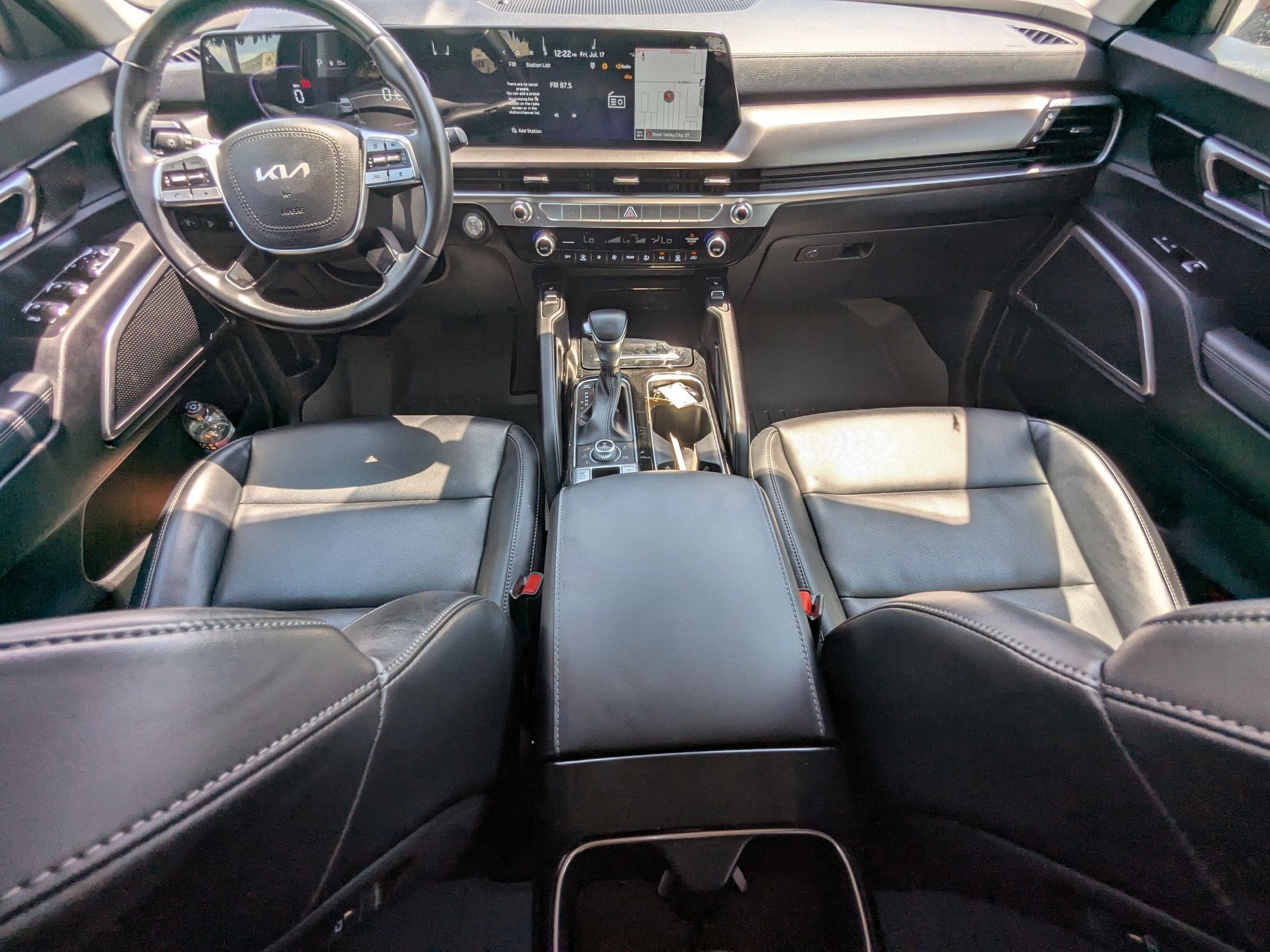 Used 2024 Dawning Red Kia S image 26