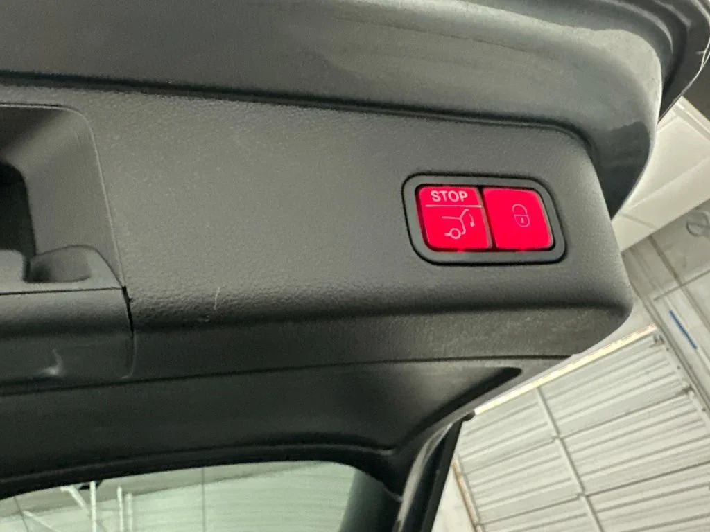 Used 2017 Gray Mercedes-Benz GLE 350 image 29